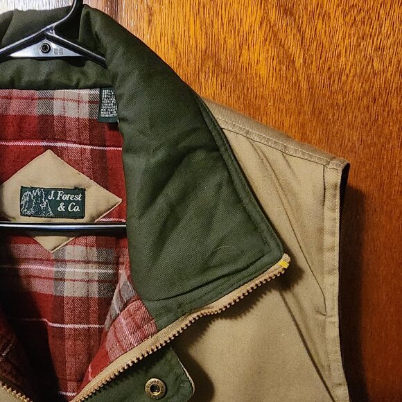 Men's Medium J. Forest & Co. Tan/Green Plaid Lined Zip Up Hunting Vest - Picture 4 of 12